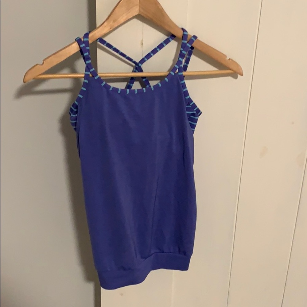 Athleta shirt
